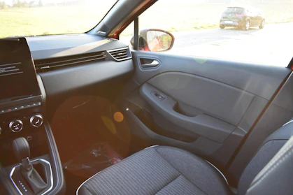 MITSUBISHI COLT 10