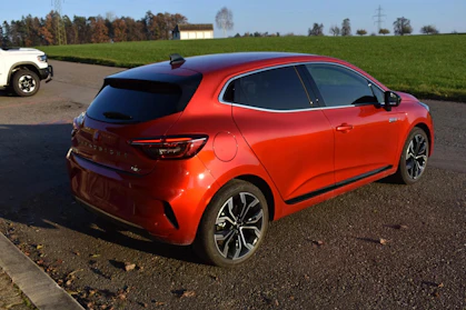 MITSUBISHI COLT 5