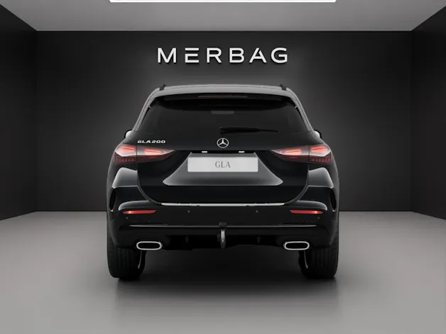 MERCEDES-BENZ GLA 200 7G-DCT