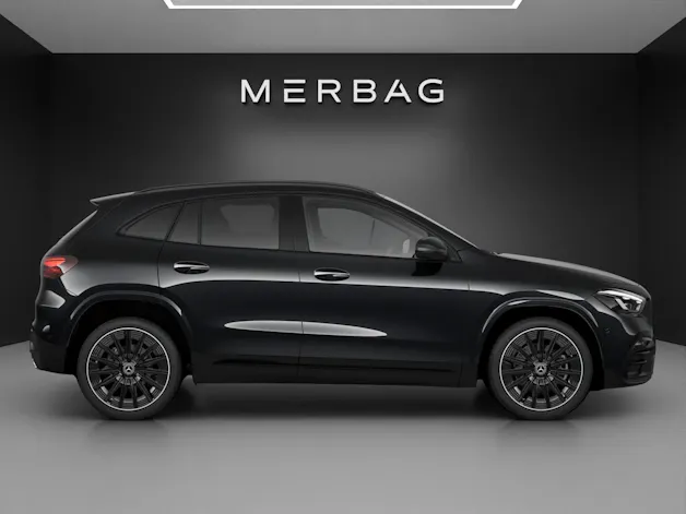 MERCEDES-BENZ GLA 200 7G-DCT