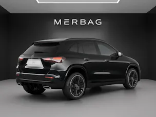 MERCEDES-BENZ GLA 200 7G-DCT