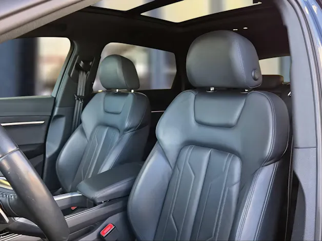 AUDI e-tron 55 Advanced quattro Mythosschwar Metallic