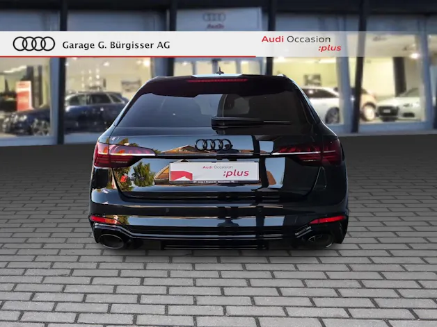 AUDI RS4 Avant quattro tiptronic Mythosschwarz Metallic