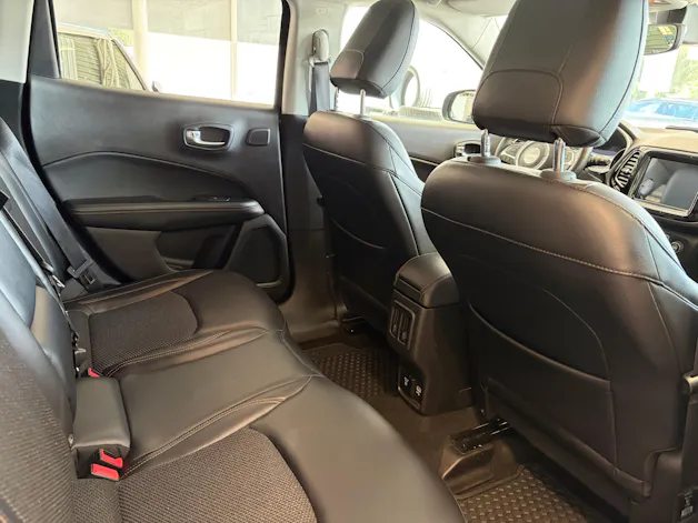 JEEP Compass 2.0CRD Limited AWD 9ATX | CH Fahrzeug | Touchscreen Uconnect Navi | DAB+ |