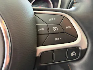 JEEP Compass 2.0CRD Limited AWD 9ATX | CH Fahrzeug | Touchscreen Uconnect Navi | DAB+ |