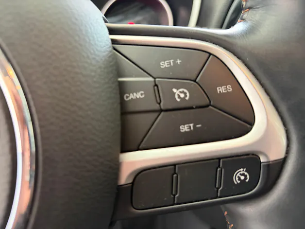 JEEP Compass 2.0CRD Limited AWD 9ATX | CH Fahrzeug | Touchscreen Uconnect Navi | DAB+ |