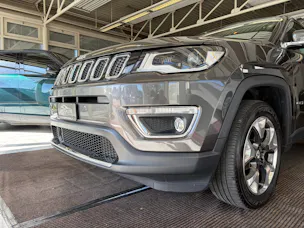 JEEP Compass 2.0CRD Limited AWD 9ATX | CH Fahrzeug | Touchscreen Uconnect Navi | DAB+ |