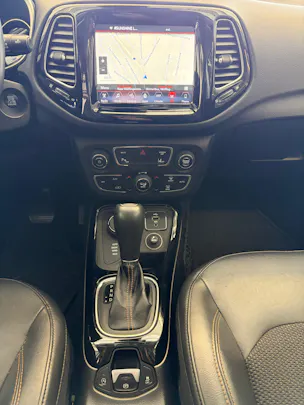 JEEP Compass 2.0CRD Limited AWD 9ATX | CH Fahrzeug | Touchscreen Uconnect Navi | DAB+ |