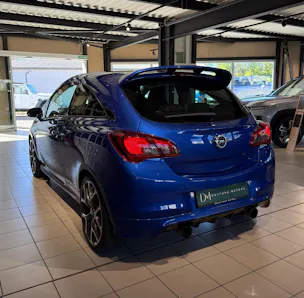 OPEL Corsa 1.6 Turbo OPC