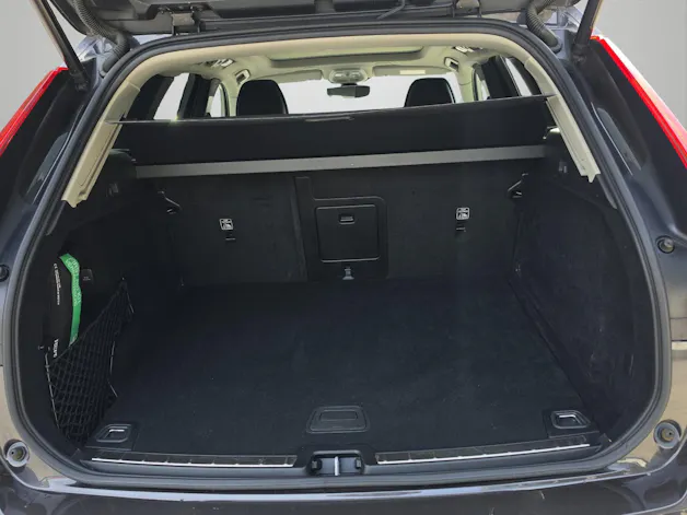 VOLVO XC60 2.0 B4 MH Ultimate Dark AWD