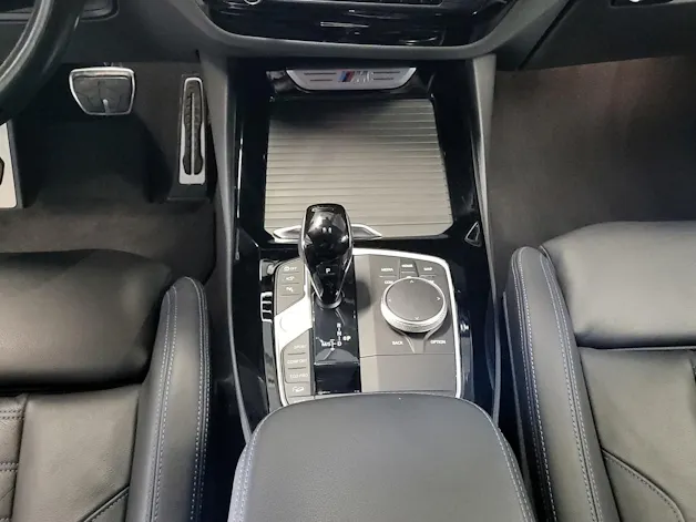 BMW X3 xDrive 48V M40d Travel