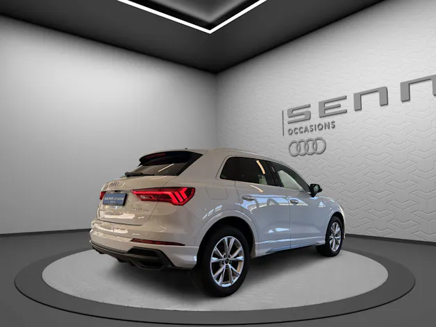AUDI Q3 45 TFSI e S line S-tronic