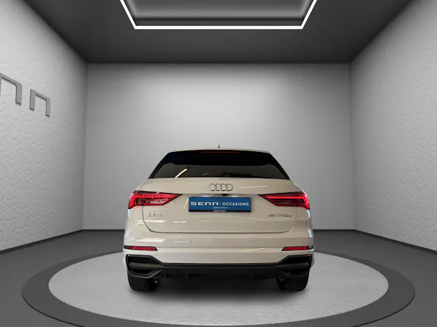 AUDI Q3 45 TFSI e S line S-tronic