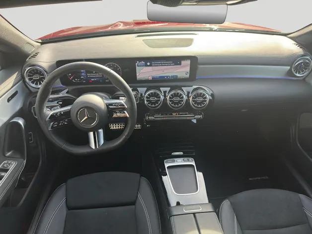 MERCEDES-BENZ CLA 200 AMG Line Night 7G-DCT