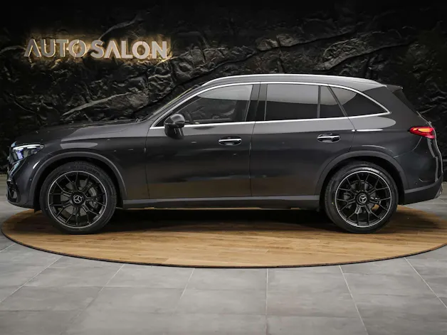 MERCEDES-BENZ GLC 300 4Matic AMG Line 9G-Tronic *Facelift*21" Felgen*Panorama*AHK*360° Kamera*