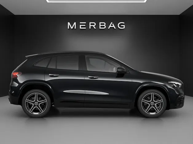 MERCEDES-BENZ GLA 250 4Matic 8G-DCT