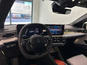RENAULT R5 E-Tech Comfort Range 52 kWh Roland Garros