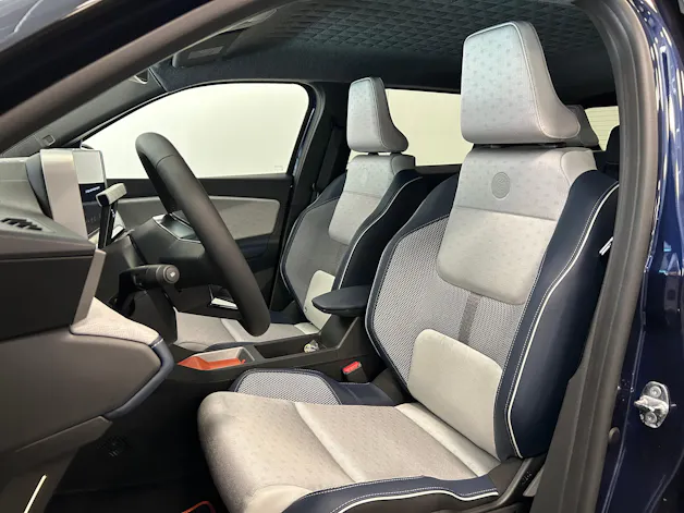 RENAULT R5 E-Tech Comfort Range 52 kWh Roland Garros