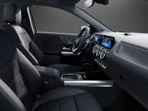 MERCEDES-BENZ GLA 200 7G-DCT