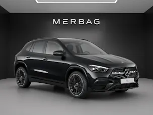 MERCEDES-BENZ GLA 200 7G-DCT