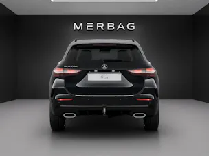 MERCEDES-BENZ GLA 200 7G-DCT