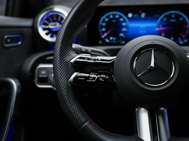 MERCEDES-BENZ A 200 d AMG Line 8G-DCT *Facelift*Multi Beam LED*Kamera*