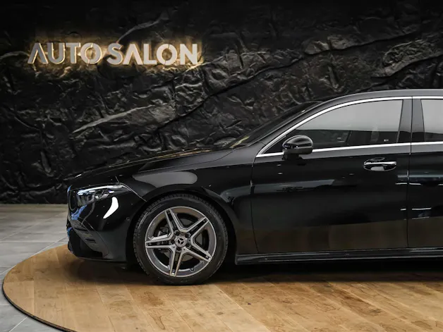 MERCEDES-BENZ A 200 d AMG Line 8G-DCT *Facelift*Multi Beam LED*Kamera*