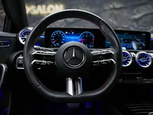MERCEDES-BENZ A 200 d AMG Line 8G-DCT *Facelift*Multi Beam LED*Kamera*