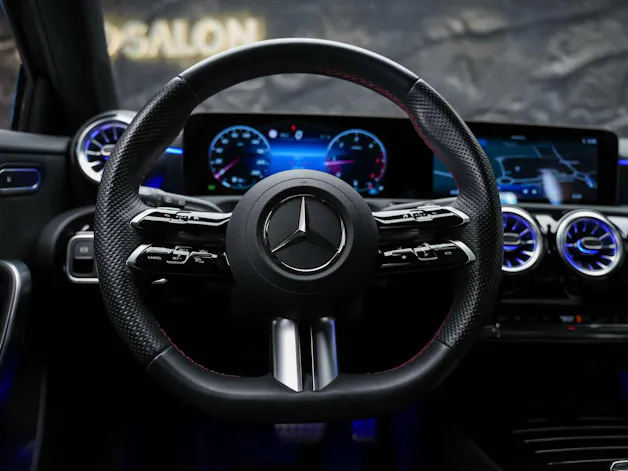 MERCEDES-BENZ A 200 d AMG Line 8G-DCT *Facelift*Multi Beam LED*Kamera*