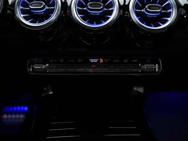 MERCEDES-BENZ A 200 d AMG Line 8G-DCT *Facelift*Multi Beam LED*Kamera*