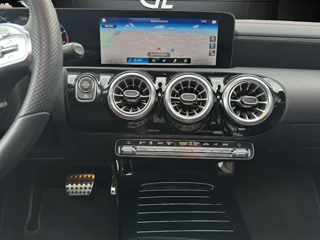 MERCEDES-BENZ CLA SB 250 Sw. Star 4M 7G