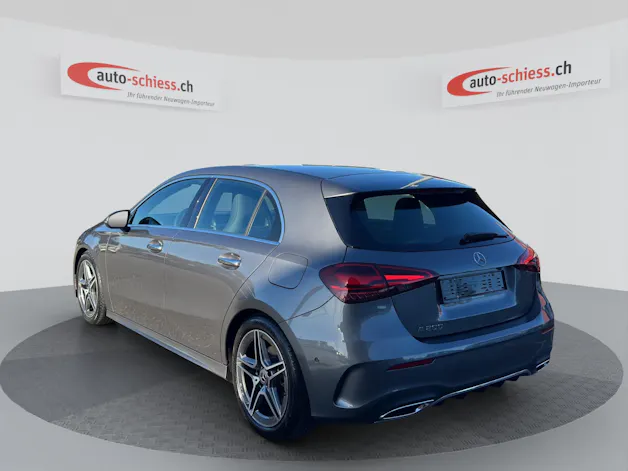 MERCEDES-BENZ A 200 AMG Line 7G-DCT