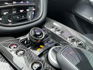 ASTON MARTIN DBX 4.0 707 V8 Bi-Turbo
