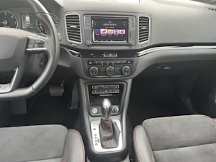 SEAT Alhambra 2.0 TDI 4Drive SWISS FR 7 PLÄTZER