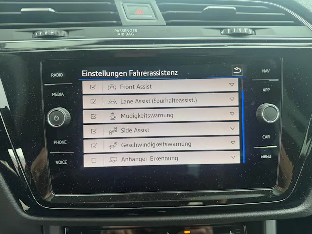 VW Touran 1.5 TSI Highline DSG R-LINE BLACK UND STYL / 48 MONATE WERK GARANTIE