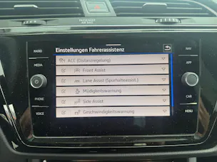 VW Touran 1.5 TSI Highline DSG R-LINE BLACK UND STYL / 48 MONATE WERK GARANTIE