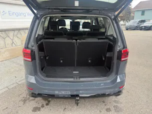 VW Touran 1.5 TSI Highline DSG R-LINE BLACK UND STYL / 48 MONATE WERK GARANTIE
