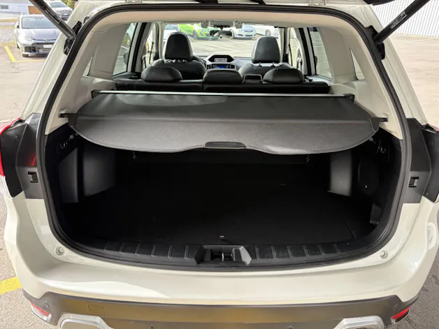 Subaru Forester Station 2.0i e-Boxer Luxury