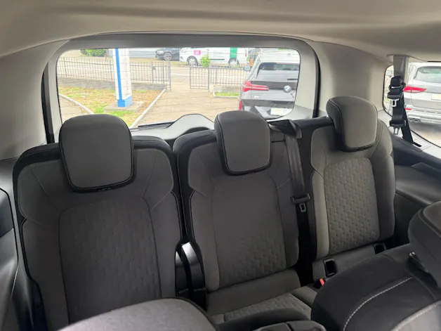 FORD Tourneo Bus 340 L1H1 PHEV Titanium