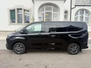 FORD Tourneo Bus 340 L1H1 PHEV Titanium