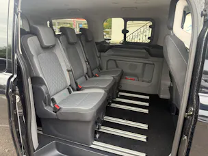 FORD Tourneo Bus 340 L1H1 PHEV Titanium