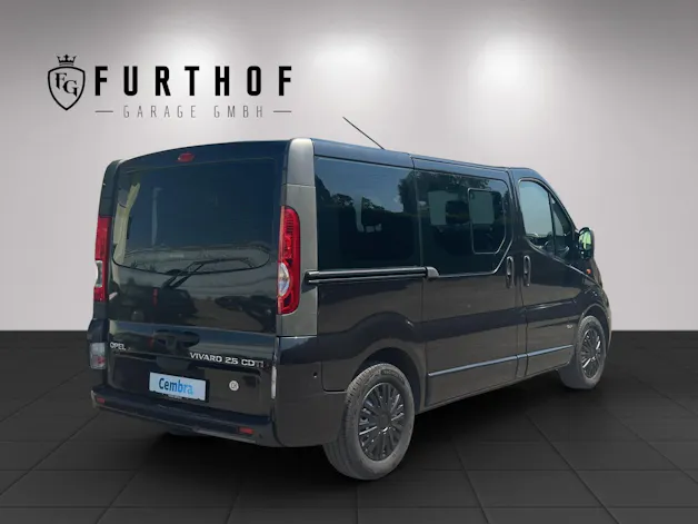 OPEL Vivaro Tour 2.5 CDTI 2.7t L1H1 8 PLATZ