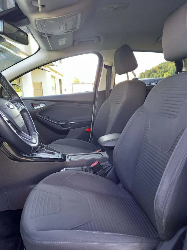FORD Focus 1.5 SCTi Titanium Automatic