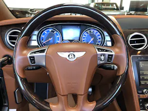BENTLEY Continental GTC 4.0 V8