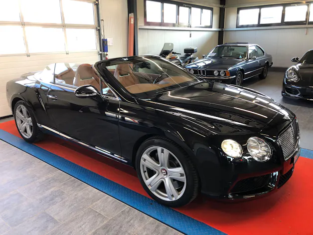 BENTLEY Continental GTC 4.0 V8