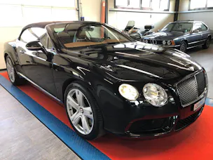 BENTLEY Continental GTC 4.0 V8