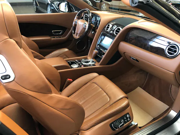 BENTLEY Continental GTC 4.0 V8