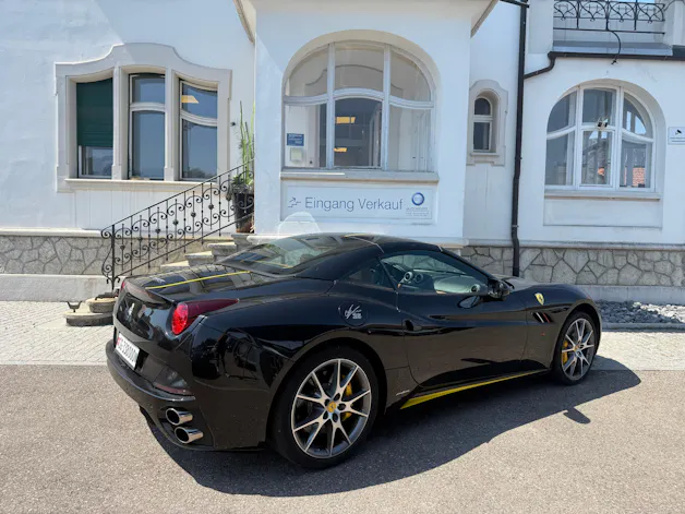 FERRARI California 4.3