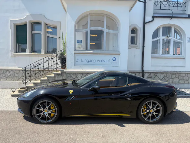 FERRARI California 4.3