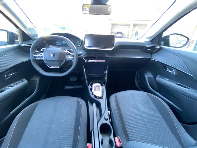 PEUGEOT 208 1.2 MHEV 110 Style